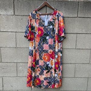 NWT. Floral Patchwork Short Sleeve Dress